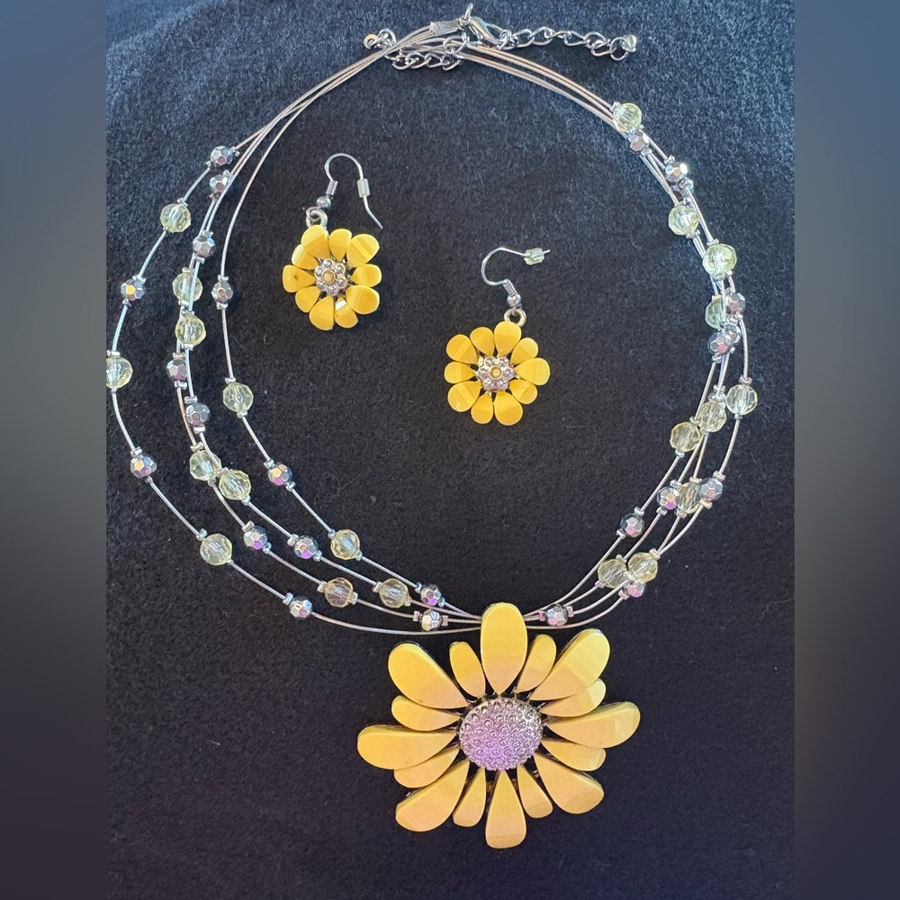 Yellow Flower Necklace